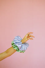 Load image into Gallery viewer, DREAM SCRUNCHIE
