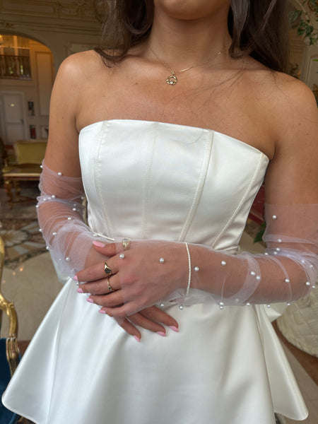 BRIDAL PEARL SLEEVES