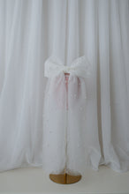 Load image into Gallery viewer, BRIDAL BOW VEIL
