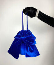 Load image into Gallery viewer, BLUE VELVET BEAU BAG
