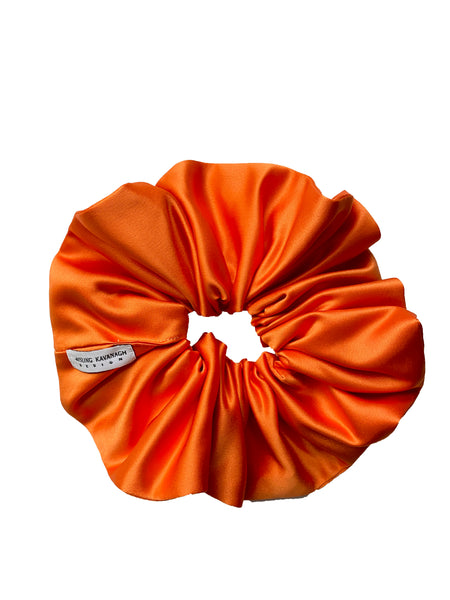 DREAM SCRUNCHIE IN ORANGE SATIN